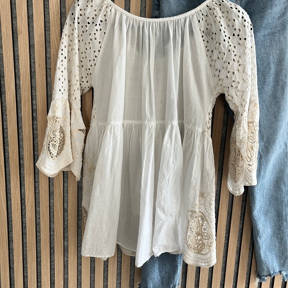 Antica Sartoria- Elegant Cream Eyelet and Lace Top tassel tie closure - Small - Picture 8 of 9